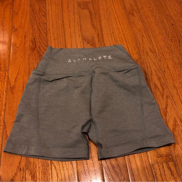 Alphalete Pants - ALPHALETE gray biker shorts sz S